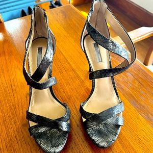 BCBGeneration snakesin stiletto heel 8.5